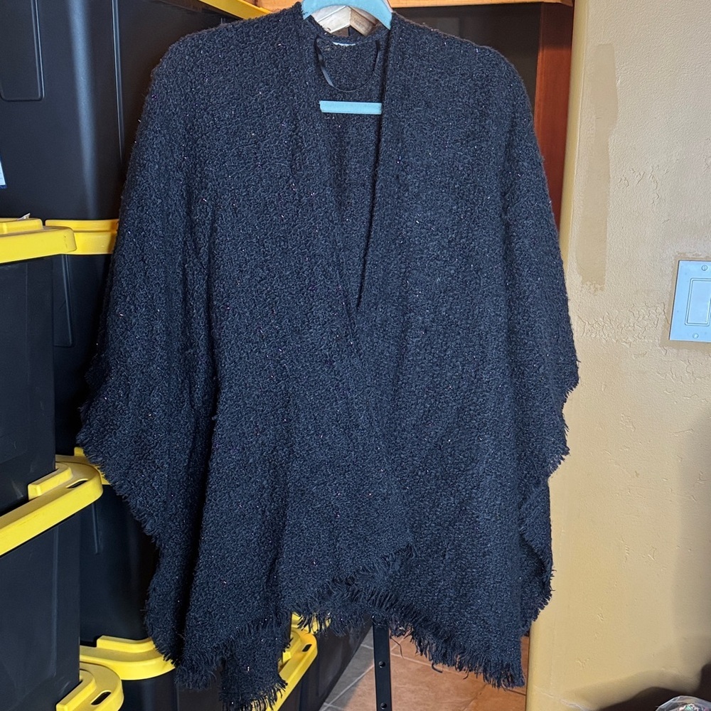 Elegant Black Metallic Silver Women's Sweater Wrap Poncho One Size